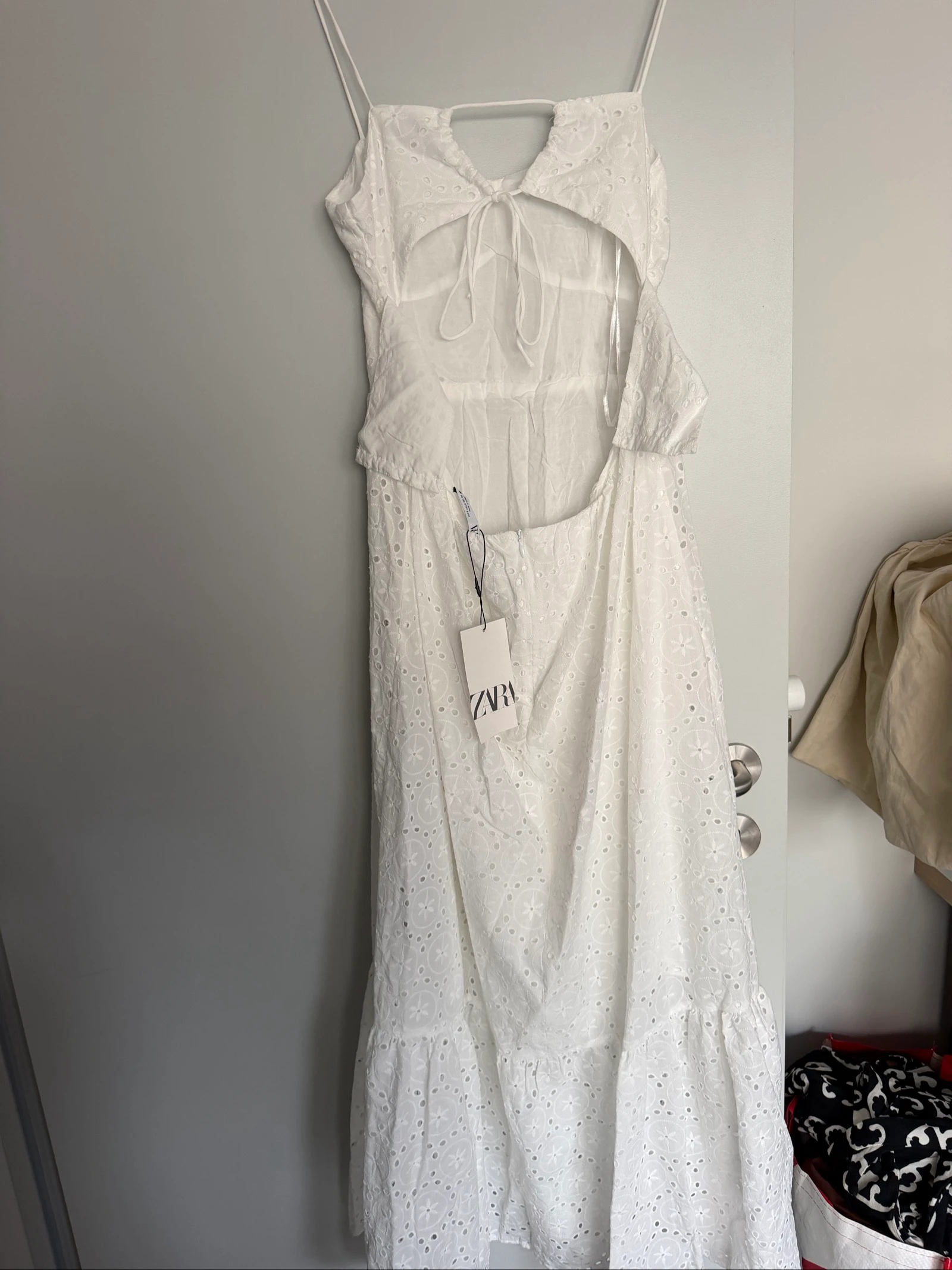 Vestido blanco bordado inglés – nuevo con etiqueta – XS – photo 3